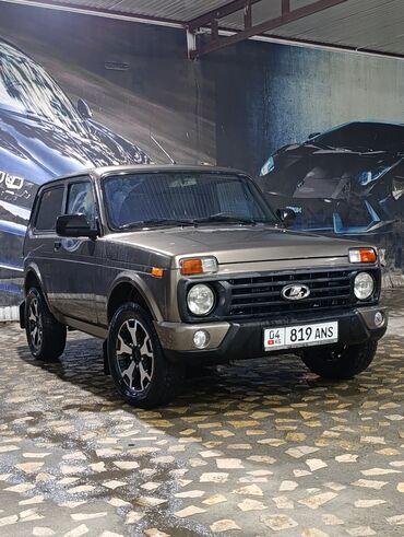 передний мост на ниву: ВАЗ (ЛАДА) 4x4 Niva: 2022 г., 1.7 л, Механика, Бензин, Жол тандабас