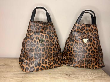 Torbe: 2900 torbe i rancevi, vece torbe 3200 novcanici 1750 — 3