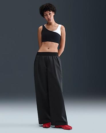 aksa: NIKE Sportswear Black Trousers For Women vel. M NOVO HV — 1