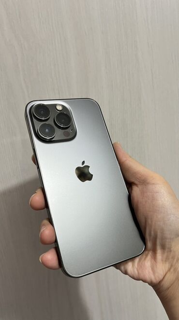 ноутбук 2021: IPhone 13 Pro, Б/у, 256 ГБ, Графит, Защитное стекло, Чехол, Кабель, 78 %