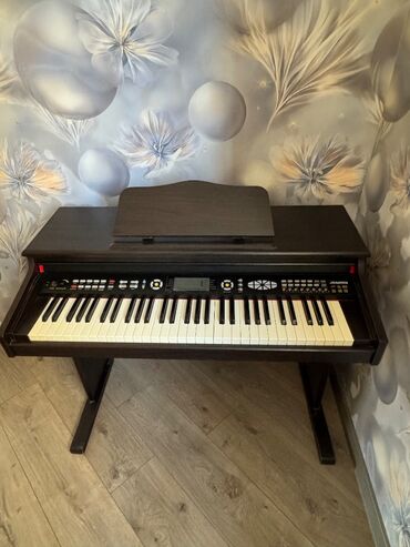 Tar: Piano, Akustik