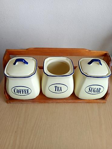 Стаканы: Продаю разные кухонные принадлежности. Вазы из толстого цветного — 13