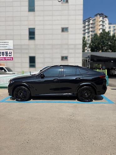 byd e2 2025: BMW X6 M: 2023 г., Бензин — 3