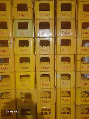 konteynerdən mağaza: Məhsul: “Coke” şüşə butulkalar üçün plastik içki yeşikləri - Rənglər — 2