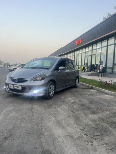 форт транзит сатылат: Honda Fit: 2003 г., 1.3 л, Автомат, Бензин