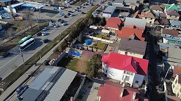 Долгосрочная аренда домов: 670 м², 8 комнат — 33