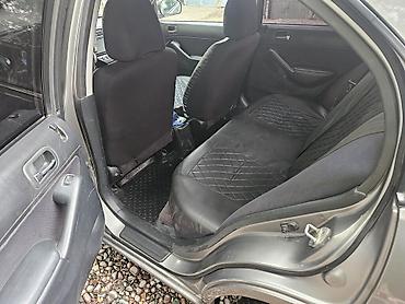 хунчи авто: Honda Civic: 2004 г., 1.6 л, Механика, Газ, Седан — 10