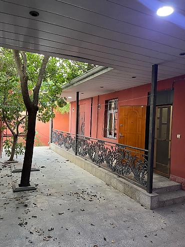 Daşınmaz əmlak: Pirşağı Bələdiyəssinin düz arxasında 4 -otaqlı Kombi isti polu hər — 2