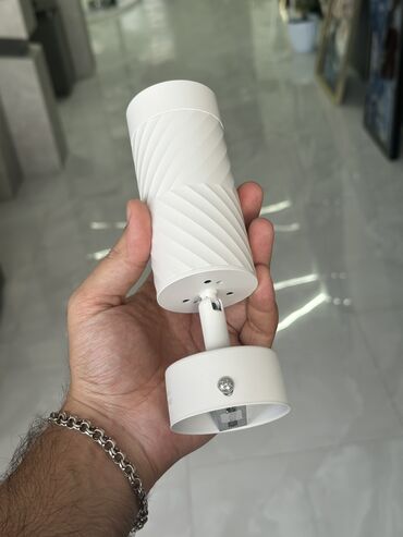 Digər işıqlandırma: Lampası dəyişən raket formalı tavan üstü spot. Metal korpusludur — 4