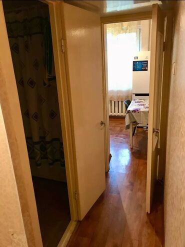 квартира в бишкеке 2 комнатный: 2 комнаты, 45 м², 104 серия, 1 этаж, Старый ремонт