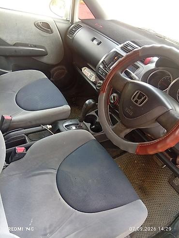 range over: Honda Fit: 2003 г., 1.3 л, Автомат, Бензин, Хэтчбэк — 7