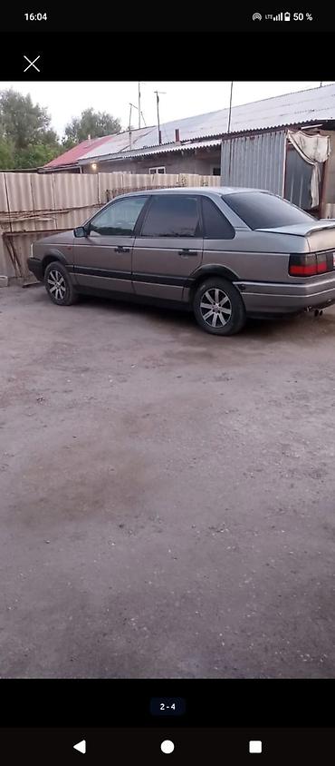 Volkswagen: Volkswagen Passat: 1989 г., 1.8 л, Механика, Бензин, Седан — 3