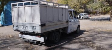кофры для мотоцикла: Жүк ташуучу унаа, Mercedes-Benz, Дубль, 3 т, Колдонулган