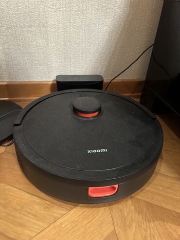 vector robot: Tozsoran Xiaomi, Nəm təmizləmə, Quru təmizləmə, Kredit yoxdur, Ünvandan götürmə, Ödənişli çatdırılma