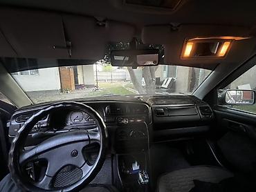 vw vento: Volkswagen Vento: 1993 г., Механика, Бензин, Седан — 8