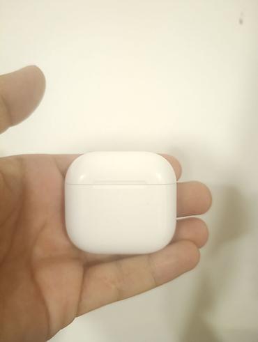 airpods qulaqcıq: Yeni Simsiz (Bluetooth) Qulaqcıqlar, Apple, rəng - Ağ — 1