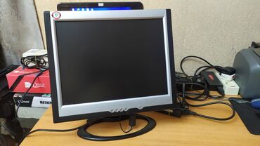 monitor tv: .KAMERA USTALARININ NƏZƏRİNƏ! LCD MONİTOR 15 düym ekrandır. Əla
