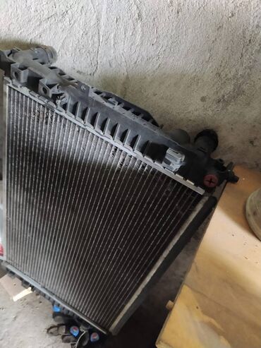 Радиаторы: Радиатор основной Пассат б5+ 1.8т АКПП Привозной снят с ноуската