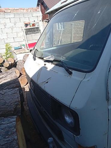 v klass: Volkswagen Transporter: 1983 г., 1.9 л, Механика, Дизель, Фургон — 1