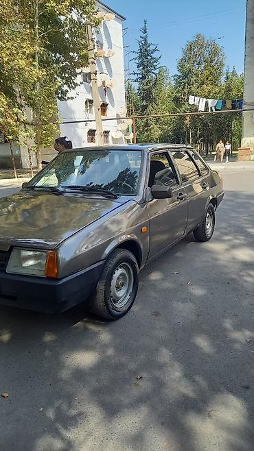 VAZ (LADA): VAZ (LADA) 21099: 1.5 l | Sedan — 3