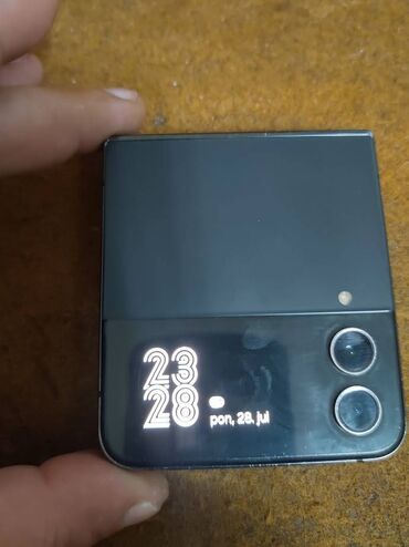 Samsung: Samsung Galaxy Z Flip 4, 256 GB, bоја - Siva, Otisak prsta, Bežični punjač, Dual SIM — 14