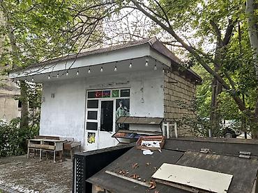 arenda otaq: Satılır – ayrıca tikili kiçik pavilon/kiosk - Yaşıllıq içində — 4