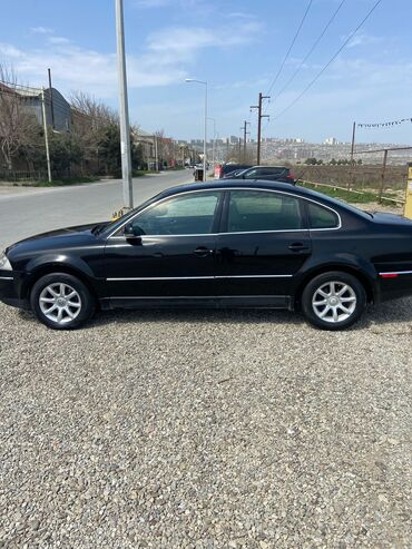 Volkswagen: Volkswagen Passat: 1.8 l | 2004 il Sedan