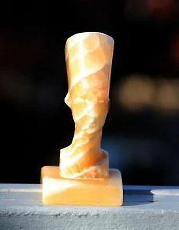 Stare vaze i dekor: Vintage Statua egipatske kraljice Nefertiti ✨ Cena za komad. ✨ — 1