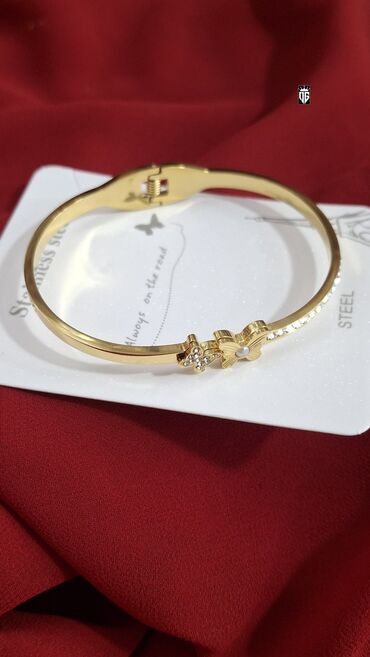 Bilərziklər: Qızılı rəngli, paslanmayan poladdan (STEEL) bəzək bilərziyi. Oval -da lalafo.az — 13 Bilərziklər: Qızılı rəngli, paslanmayan poladdan (STEEL) bəzək bilərziyi. Oval — 13