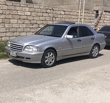 mercedes satilir: Mercedes-Benz C-Class: 2.8 l | 1995 il Sedan — 2