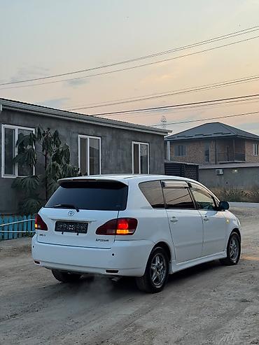 roewe 5: Toyota Ipsum: 2003 г., 2.4 л, Автомат, Бензин, Минивэн — 3