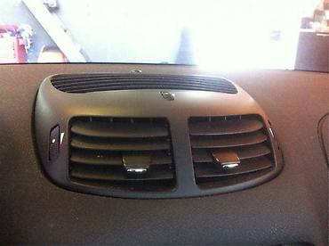 tref auto nis: REŠETKA VENTILACIJE ZA ALFA ROMEO 147, GT | Srednja vntilaciona — 1