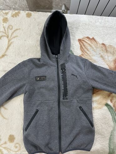 полузамок мужской: Толстовка PUMA с капюшоном, на молнии - Размер: S (US/UK), на ярлыке