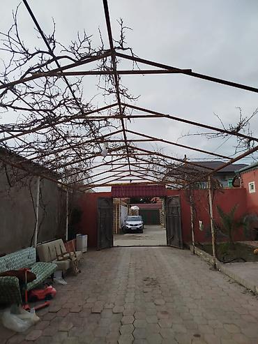 Həyət evləri və villaların satışı: Zığ qəs. 6 otaqlı, 170 kv. m, Orta təmir — 10