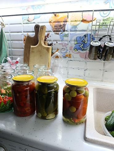 Продаю консервацию:помидоры,огурцы,лечо и т.д.домашнее вкусно чисто at lalafo.kg Продаю консервацию:помидоры,огурцы,лечо и т.д.домашнее вкусно чисто