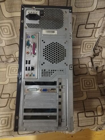 Masaüstü kompüterlər və iş stansiyaları: Masaüstü kompüter (ATX korpus) - Anakart: Gigabyte GA-G31M‑ES2C — 3