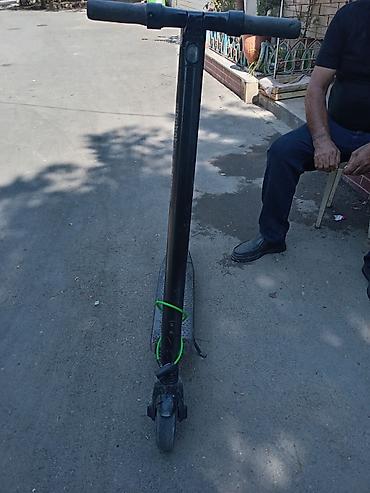 elektrik skoter: Elektrik skuter – qara rəng, şəhərdaxili gündəlik istifadə üçün — 2