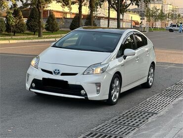 фит цена бишкек: Toyota Prius: 2015 г., 1.8 л, Гибрид, Седан