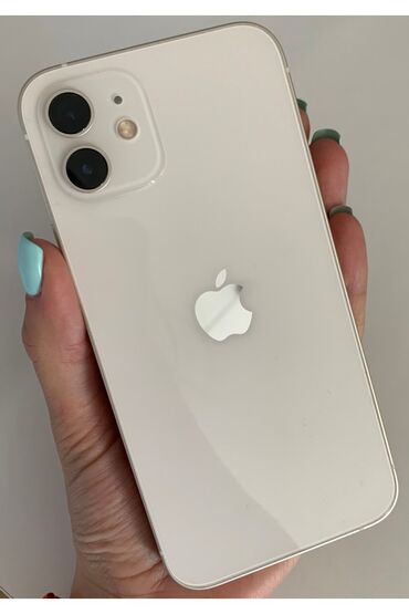 Apple iPhone: IPhone 12, Б/у, 64 ГБ, Белый, Зарядное устройство, 79 %