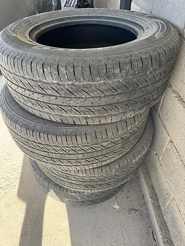 Шины: Шины 265/65 R17, от LEXUS GX470. 3 штуки годные, 1 не годный. Цена — 2