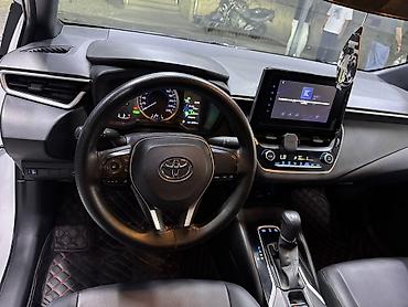 sonata d8: Toyota Corolla: 2022 г., 1.8 л, Вариатор, Гибрид, Седан — 7