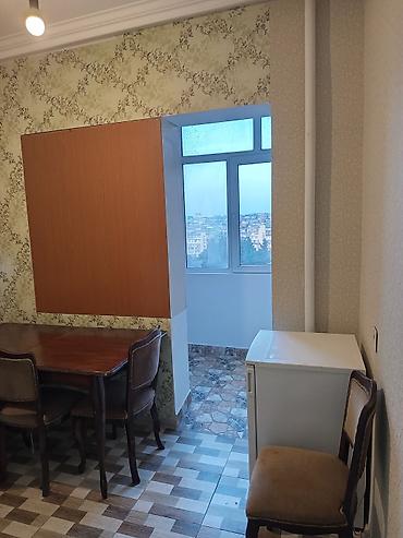 suraxan: 1 otaqlı mənzil – mətbəx, dəhliz və genişləndirilmiş eyvanla - — 1