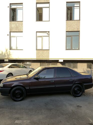 запчасти опель фронтера а: Opel Vectra: 1992 г., 1.6 л, Механика, Газ, Седан