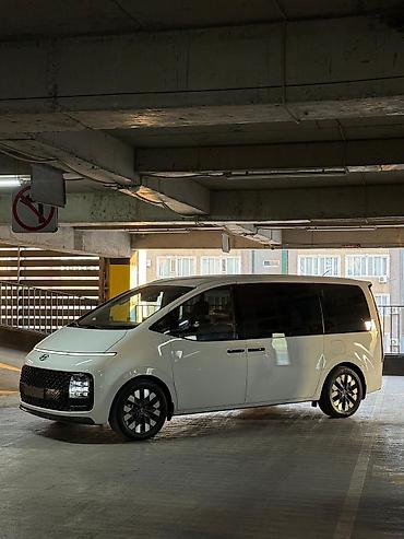 Hyundai: Hyundai Staria: 2021 г., 3.5 л, Автомат, Газ, Минивэн — 1