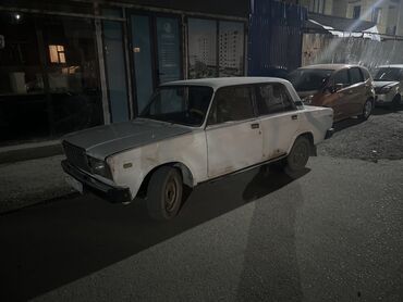 ВАЗ (ЛАДА): ВАЗ (ЛАДА) 2107: 2001 г., 1.6 л, Механика, Бензин, Седан