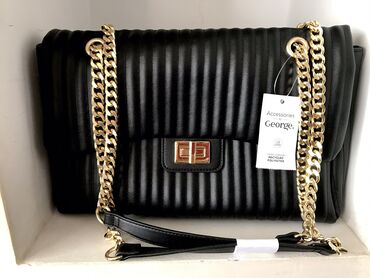 Bıçaqlar: Сумка “Accessories by George” - на цепочке, с золотистой фурнитурой
