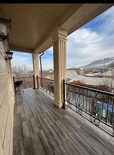 Долгосрочная аренда домов: 367 м², 10 комнат, Лоджия, Парковка, Балкон застеклен — 26