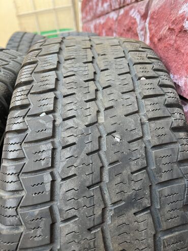 Шины: Шины 235 / 65 / R 16, Зима, Б/у, Комплект, Легкий коммерческий транспорт (C/LT), Continental — 2