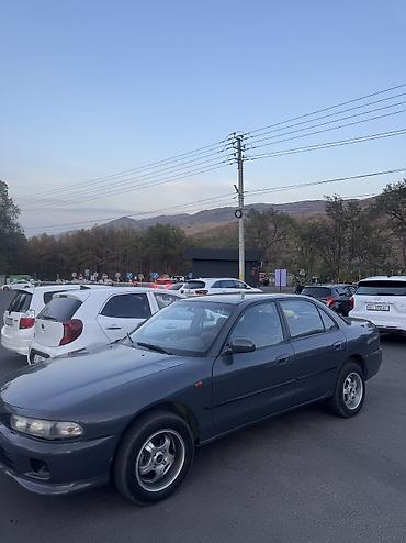 Mitsubishi Galant: 1995 г., 2 л, Механика, Бензин
