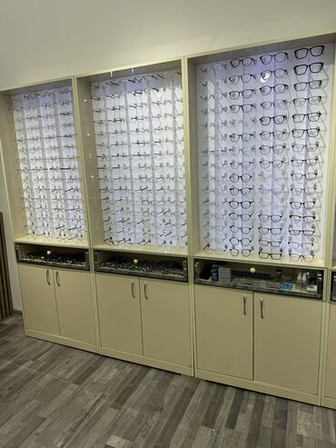 salon ucun ref: Optika mebeli iwiqli cox az iwlenmiw